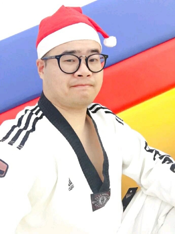 何当重相见的第一张照片--福建婚介网