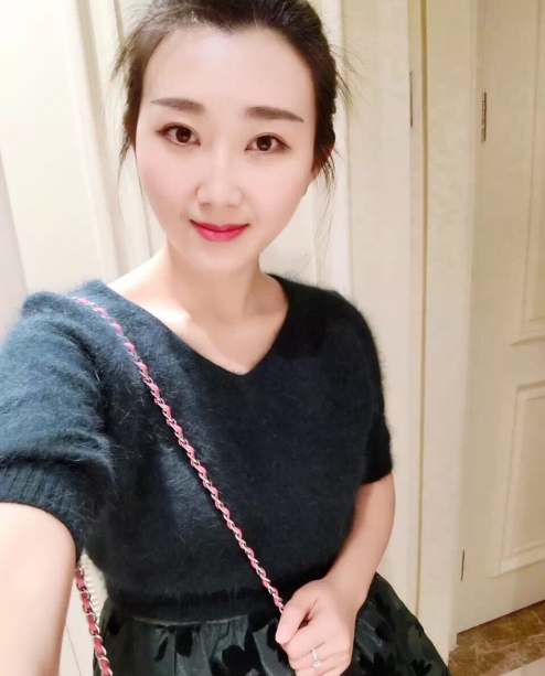 小妮的第三张照片--福建婚介网