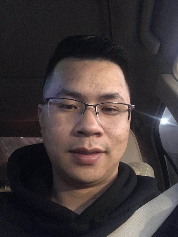 心飞扬的第一张照片--福建婚介网