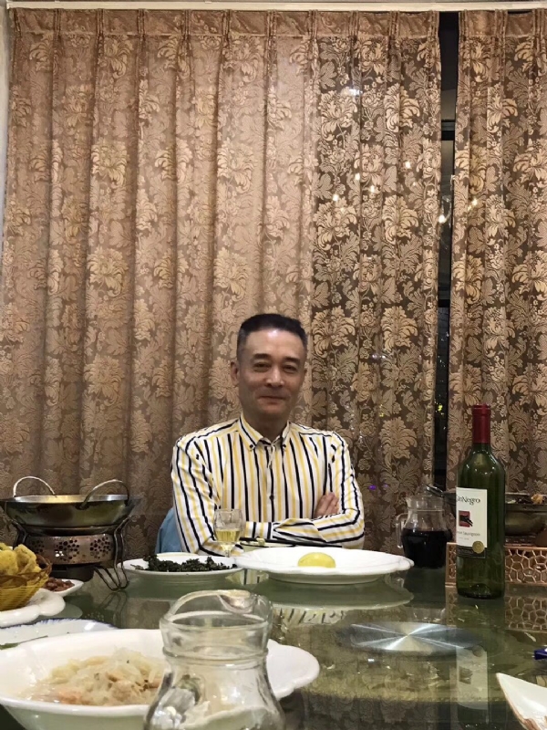 天涯孤独的第一张照片--福建婚介网