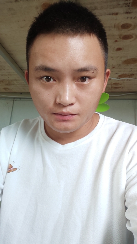 水里面的云呀的第一张照片--福建婚介网