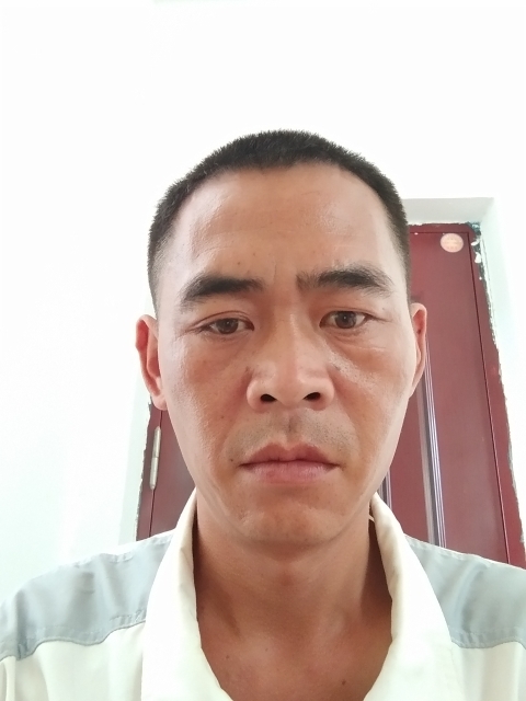 寻爱的第一张照片--福建婚介网