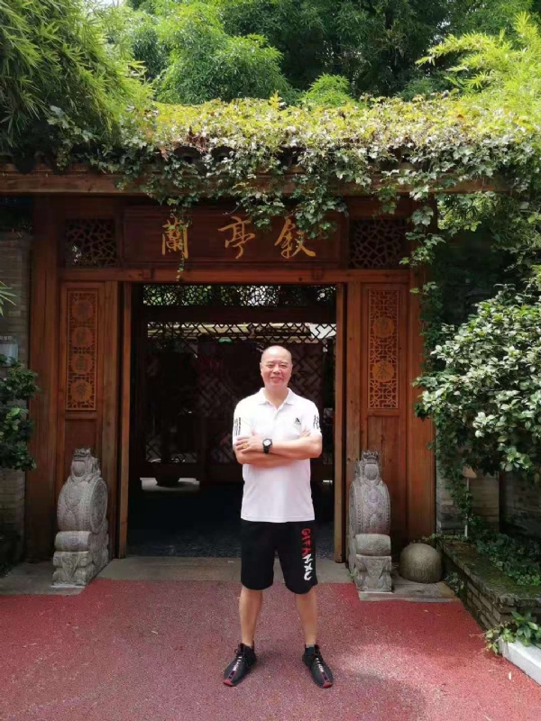 李国伟的第四张照片--福建婚介网