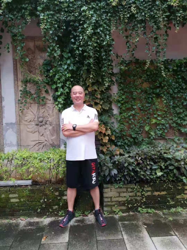 李国伟的第五张照片--福建婚介网
