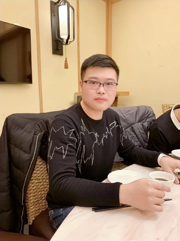 YIDA的第一张照片--福建婚介网