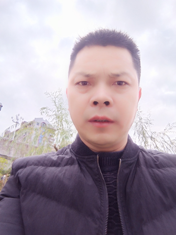 随缘的第一张照片--福建婚介网