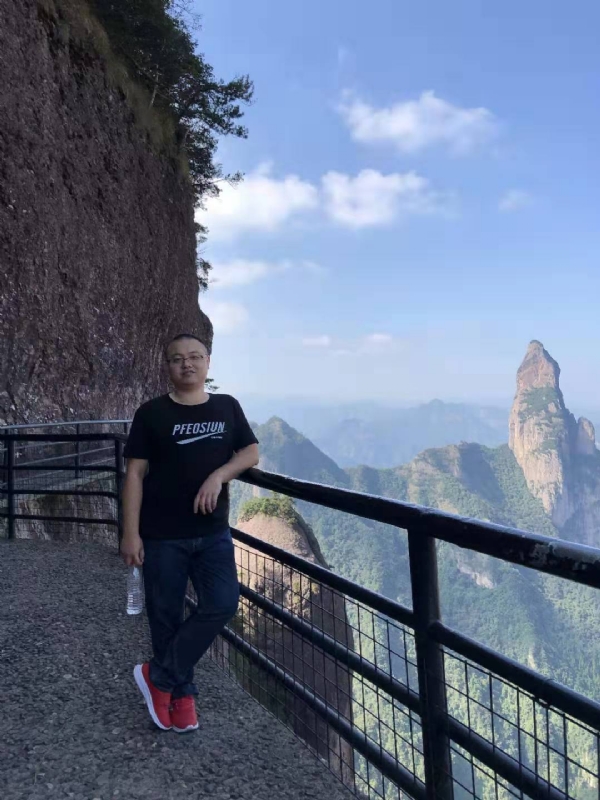 不杵于物的第一张照片--福建婚介网
