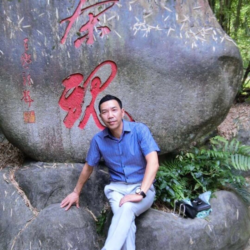 老·黄的第一张照片--福建婚介网