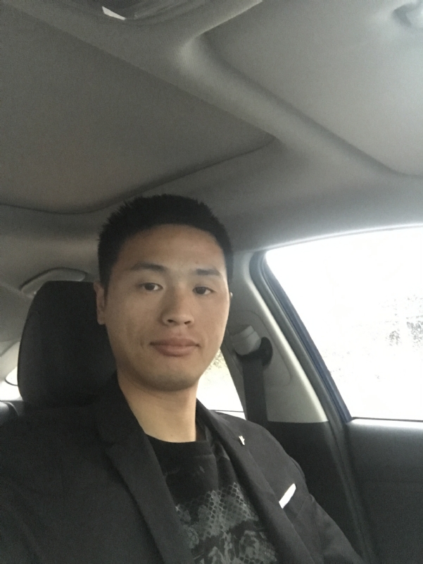 向前走的第一张照片--福建婚介网