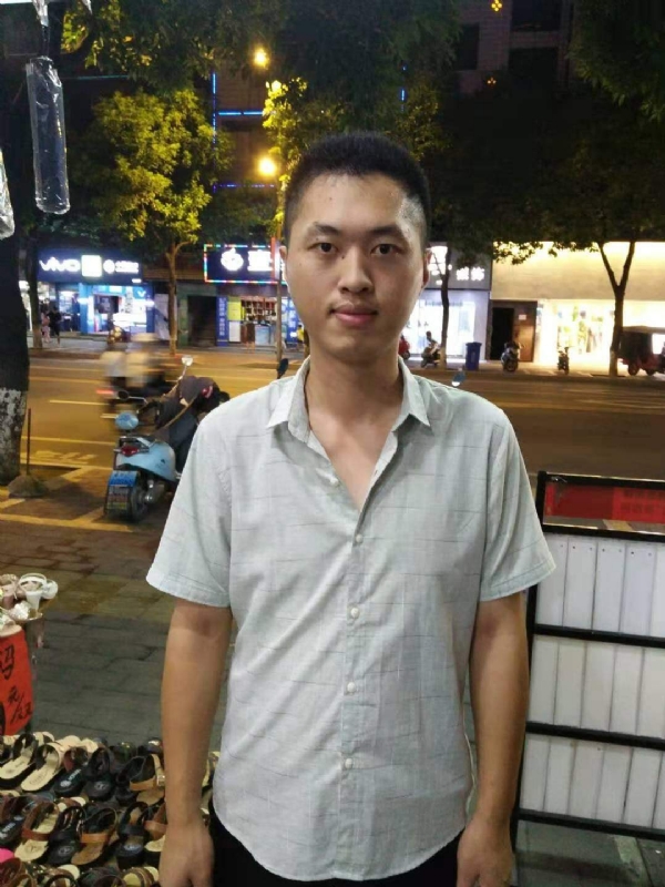 单身的雄鹰的第一张照片--福建婚介网