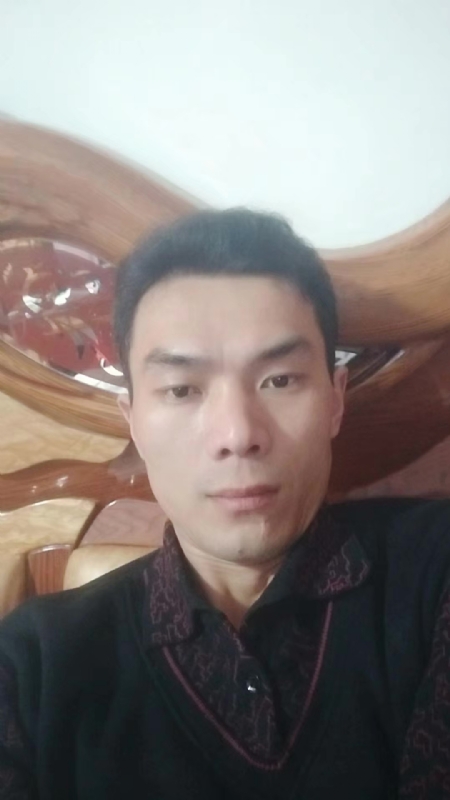 错把真心喂了狗的第四张照片--福建婚介网