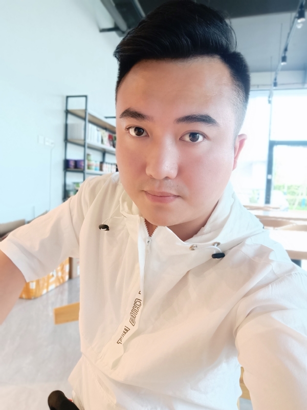 王先生的第一张照片--福建婚介网