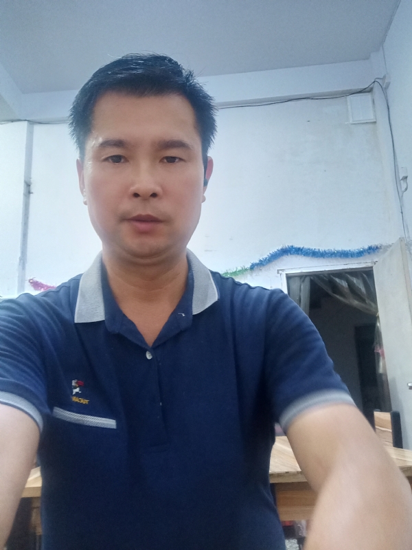我是自强不息的第一张照片--福建婚介网