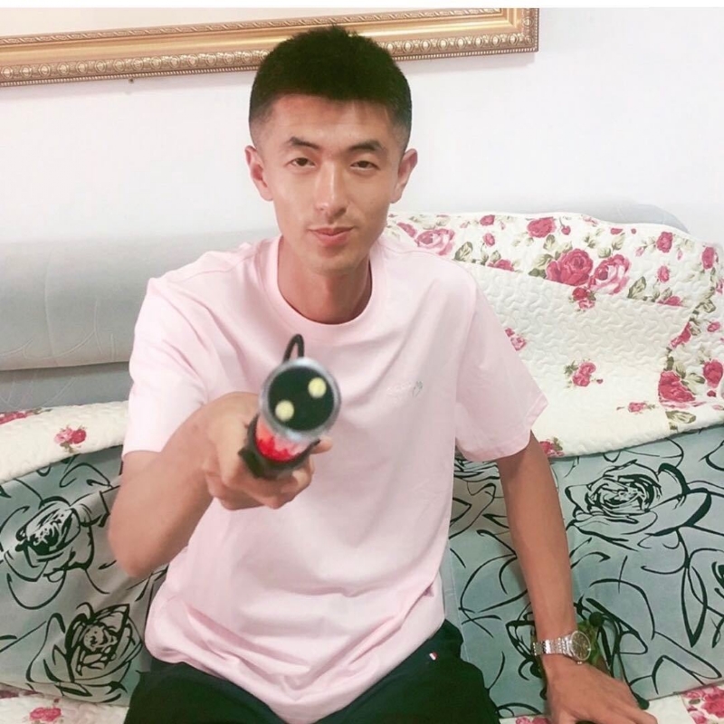 转身留下孤独的她的第二张照片--福建婚介网