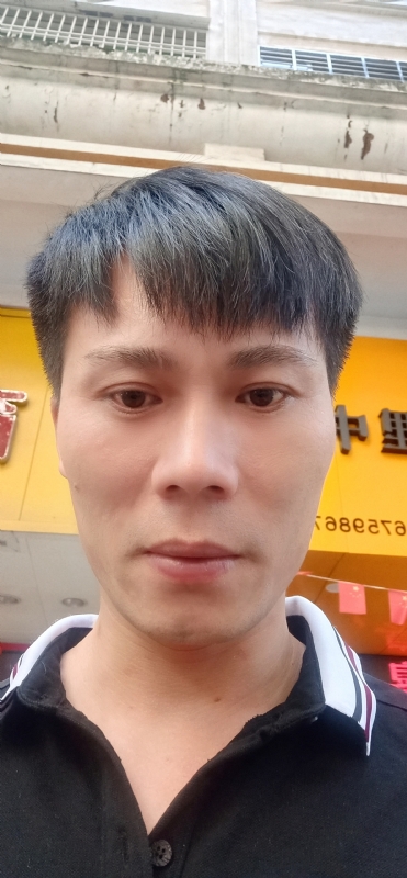 笑看人生的第一张照片--福建婚介网