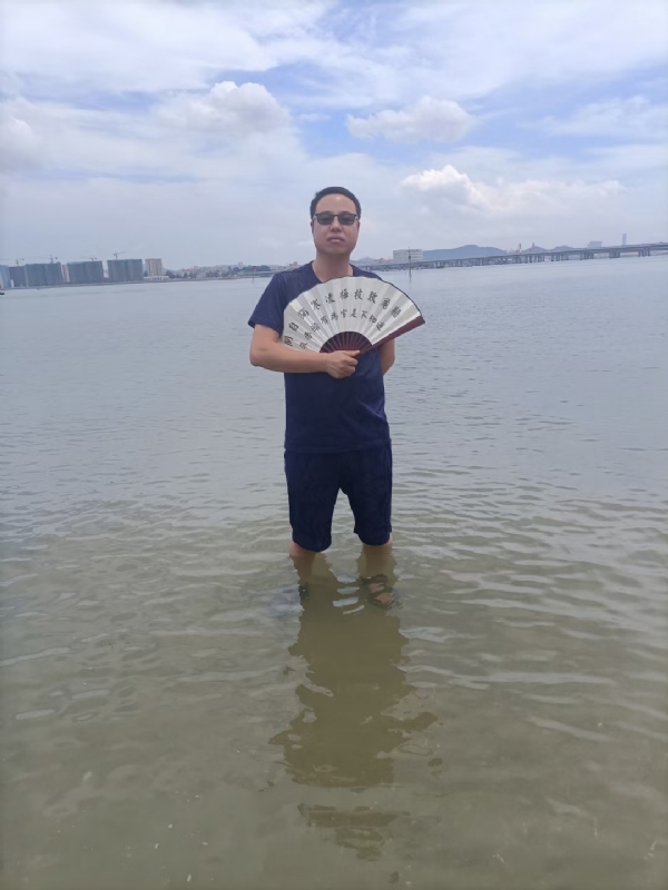 浪迹天涯的第一张照片--福建婚介网