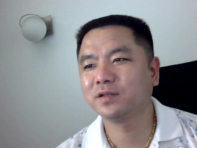 孤寂狼王的第一张照片--福建婚介网