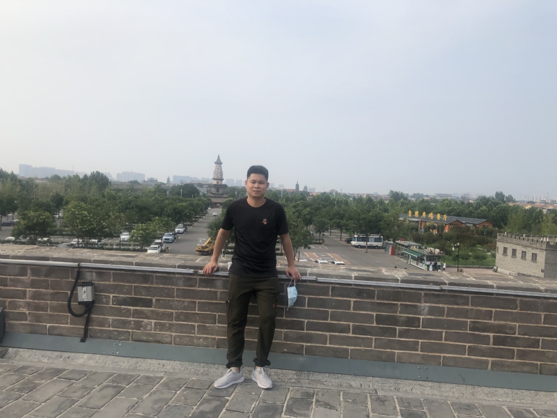 123.向左向右的第一张照片--福建婚介网