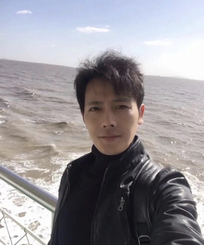 疯狂的小鱼的第一张照片--福建婚介网