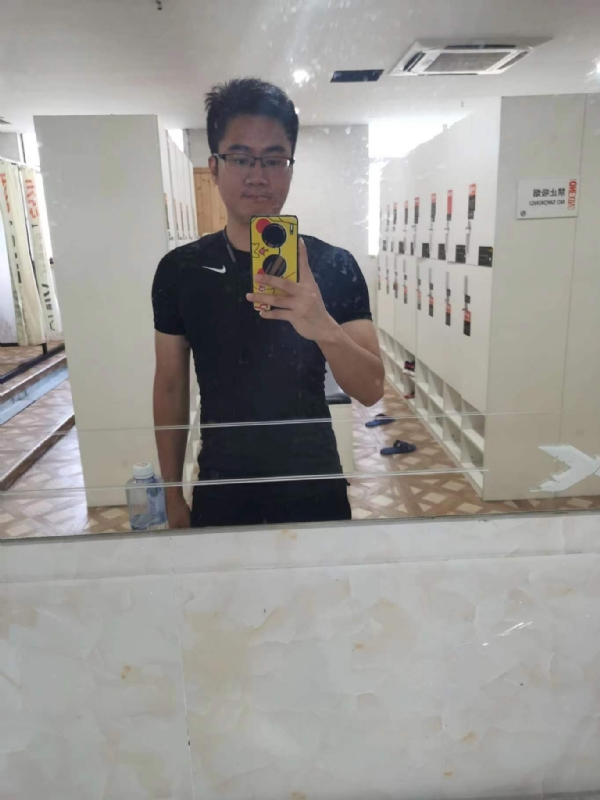 习惯发呆的第一张照片--福建婚介网