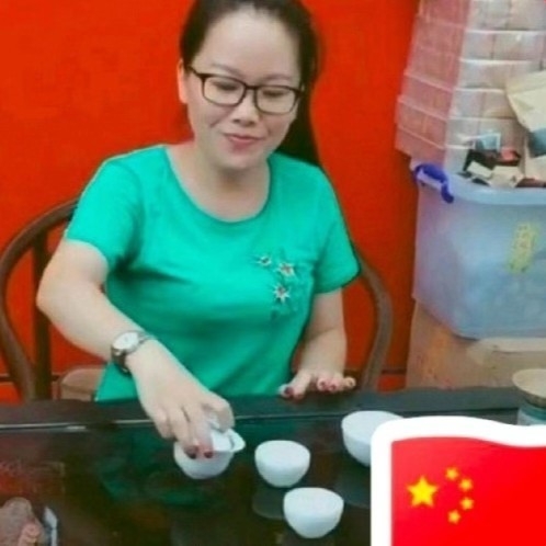 妖娆的第一张照片--福建婚介网