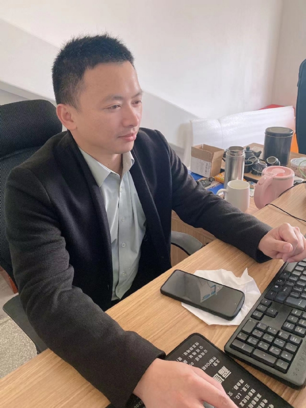落叶知秋的第一张照片--福建婚介网