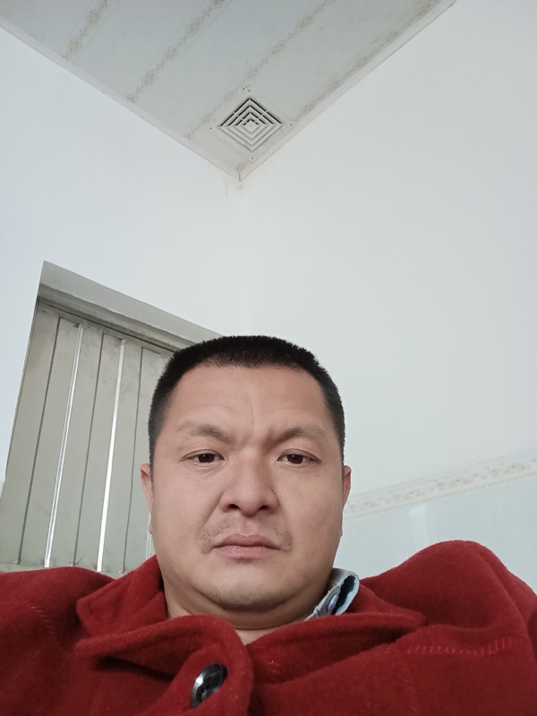兰成龙的第一张照片--福建婚介网
