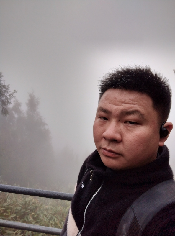何何何的第一张照片--福建婚介网