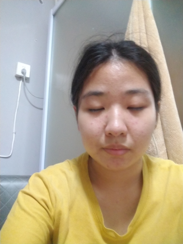 叶子的第一张照片--福建婚介网