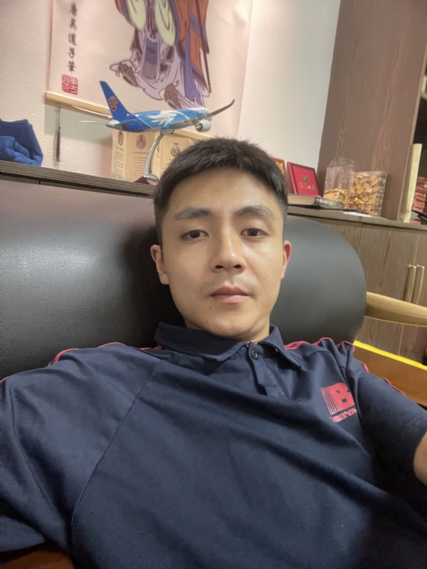 曾曾日上的第一张照片--福建婚介网