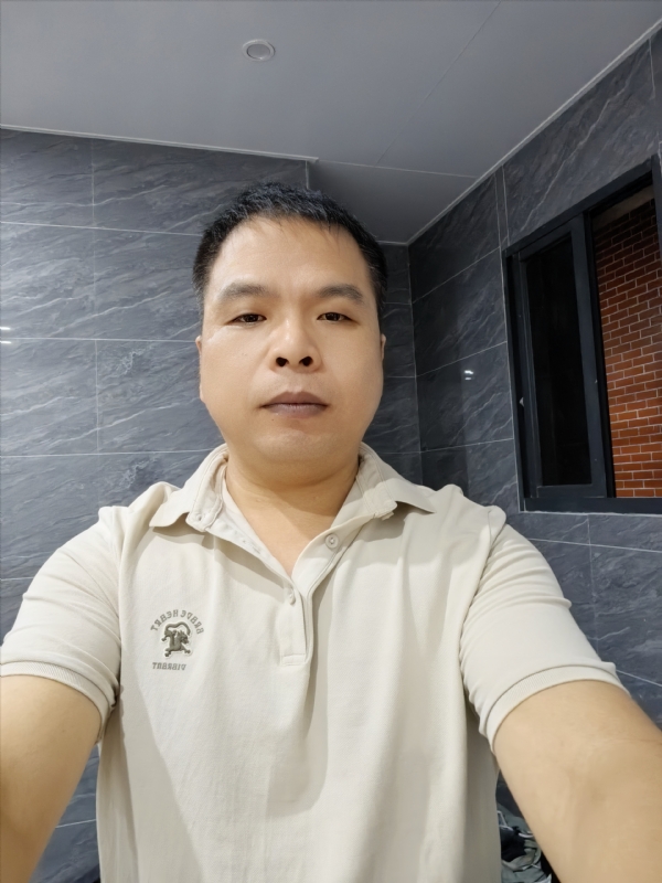 刘两水的第一张照片--福建婚介网